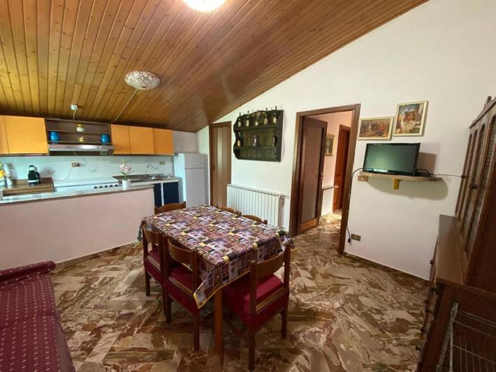 Gîte pour 3 personnes, avec vue et jardin, animaux acceptés à Lercara Friddi - 2