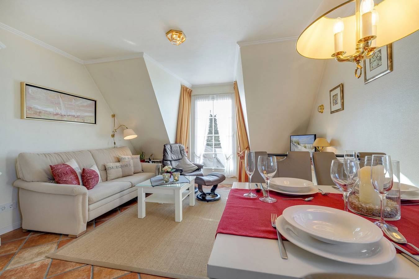 Ganze Wohnung, In einer ruhigen Sackgasse erwartet Sie dieses Urlaubsdomizil. in Wenningstedt, Sylt