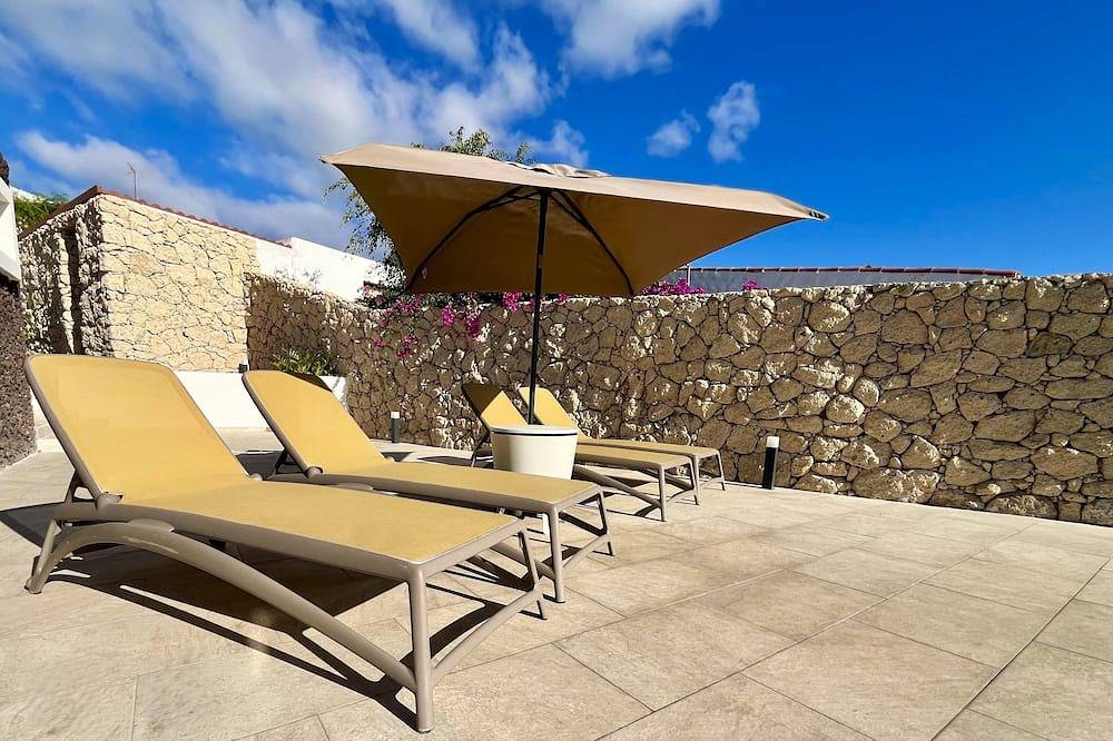 Stone Villa in Chayofa, Arona