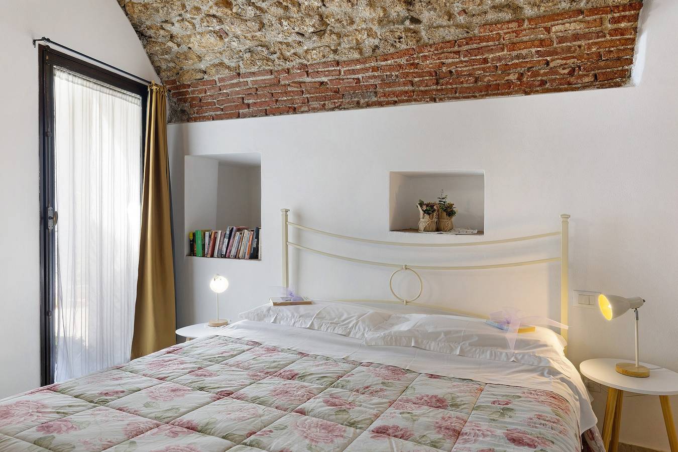 Appartamento intero, Appartamento 'Ciliegio Agriturismo La Ferla' con terrazza privata e aria condizionata in Toirano, Riviera di Ponente