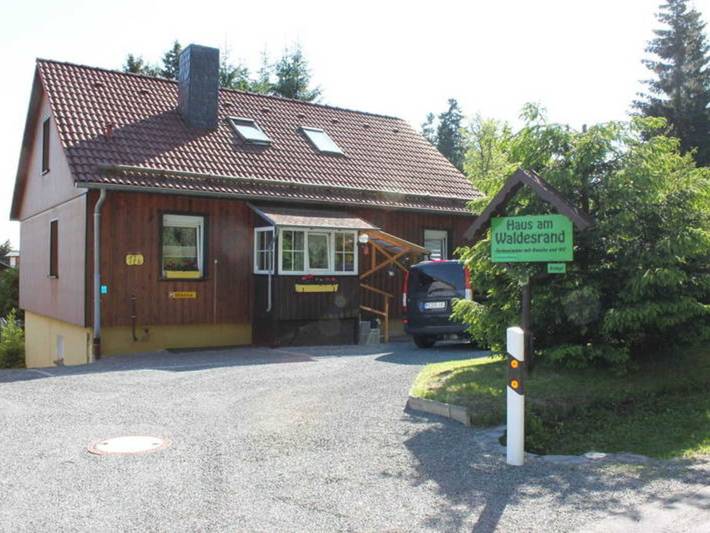 Ferienwohnung für 5 Personen, mit Garten und Ausblick sowie Terrasse, kinderfreundlich in Tanne