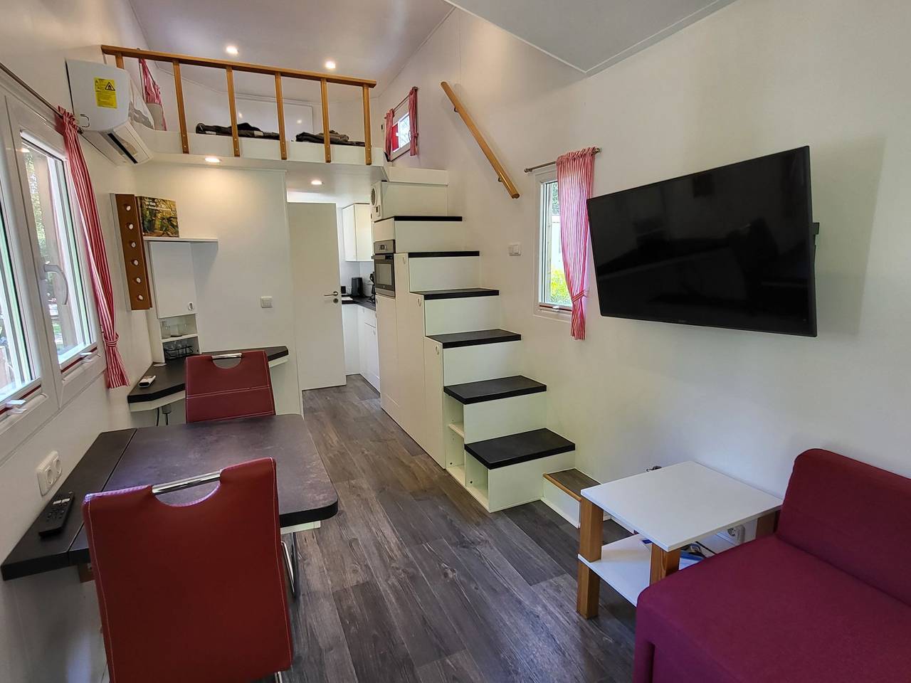 Gemütliche Wohnung mit Parkplatz und Terrasse in Strandnähe in Stuer, Plauer See