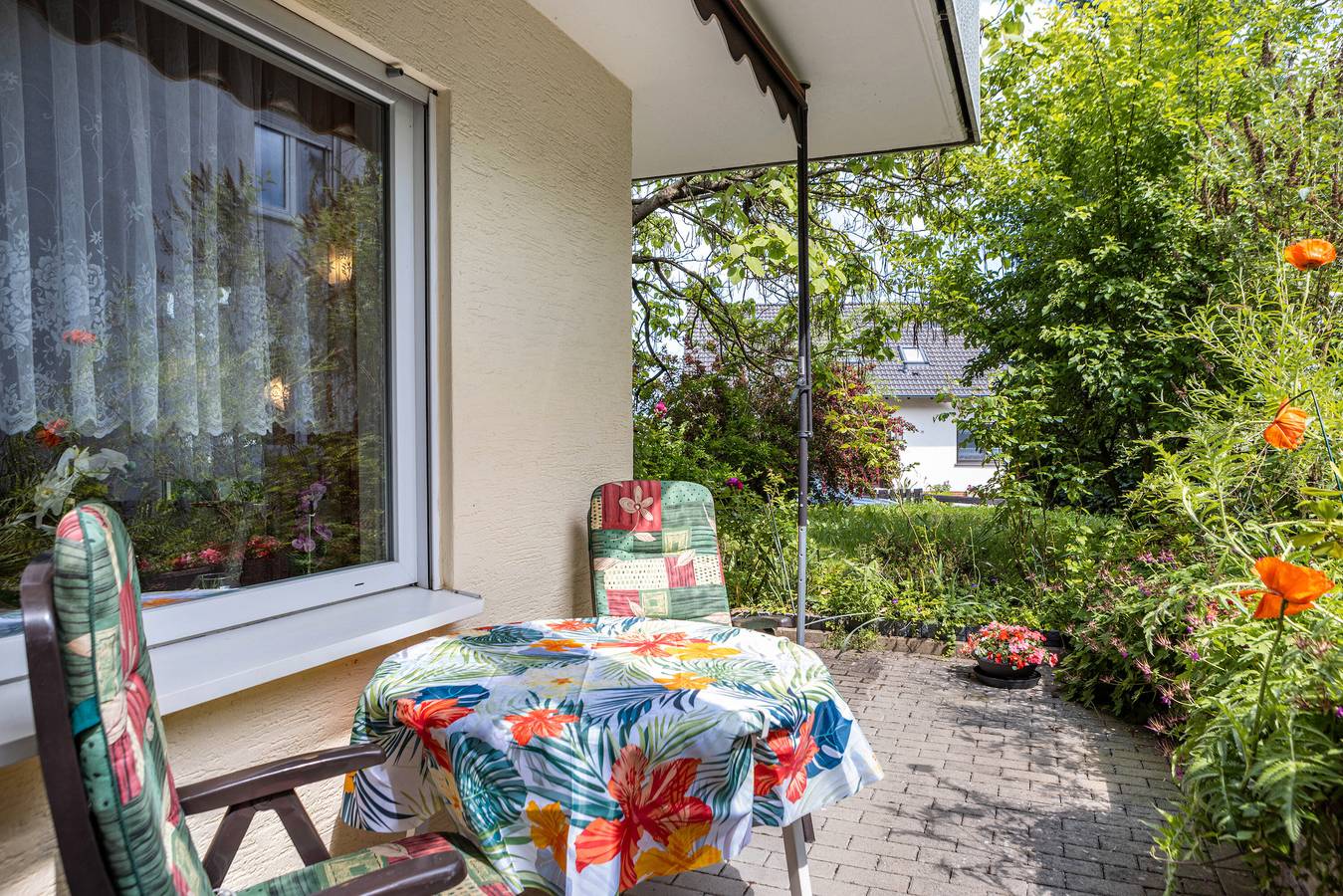 Ganze Wohnung, Ferienwohnung 'Schneeweißchen' mit Privatterrasse und Wi-Fi in Naumburg, Hessisches Bergland