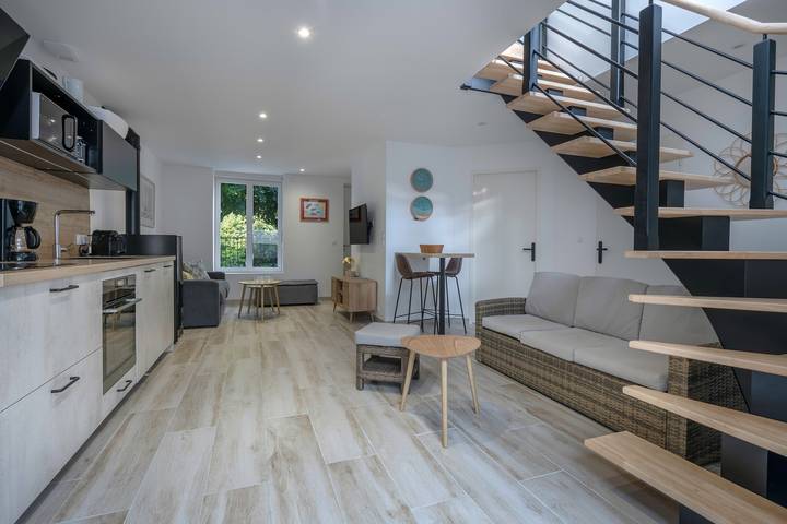 Location de vacances pour 8 personnes, avec jardin et terrasse à Saint-Michel-Chef-Chef - 3