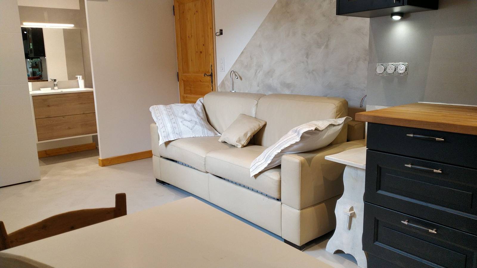 Studio entier, Studio « En Montagne, Mercantour » avec vue montagne, jardin commun et Wi-Fi in Entraunes, Région de Nice