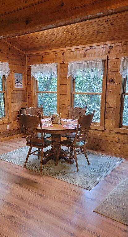 Die Magnolie (Smokey Mtn Cabin mit Whirlpool) in Blount County