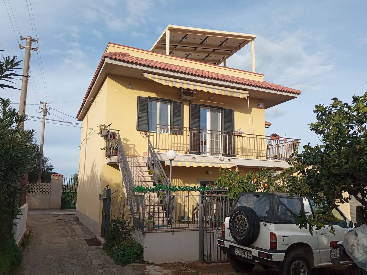 Ganze Wohnung, Apartment 'Vanedda Di Mari - Casa Arancio' mit Gemeinschaftsterrasse, Wlan und Klimaanlage in Messina, Messina Provinz