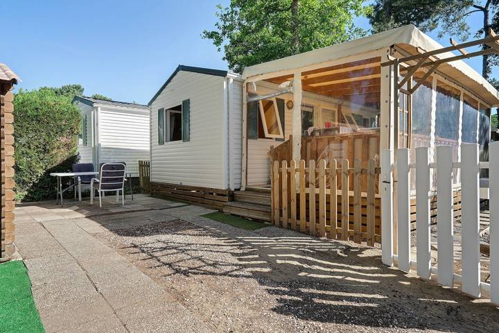 Camping für 4 Personen, mit Garten und Kinderpool in Nouvelle-Aquitaine - 2