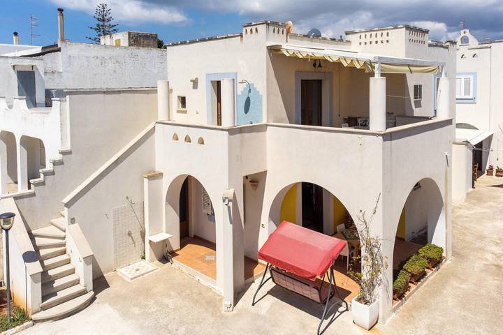 Location de vacances pour 5 personnes, avec balcon, animaux acceptés dans Santa Maria di Leuca - 2