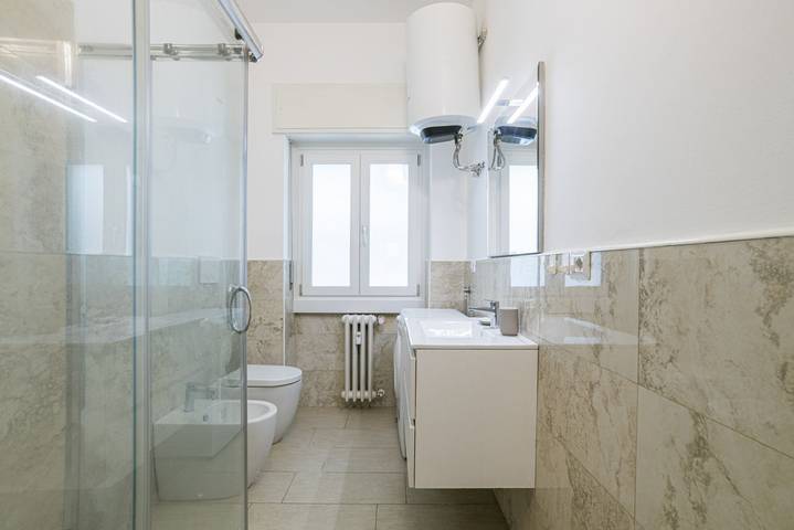 Appartamento intero, Guesthost - Cozy Apartment in Como in Como, Lago di Como