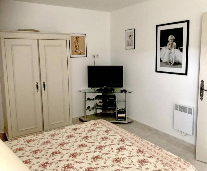 Maison d’hôte pour 6 personnes, avec piscine ainsi que jardin et vue à Roquebrune-sur-Argens - 4