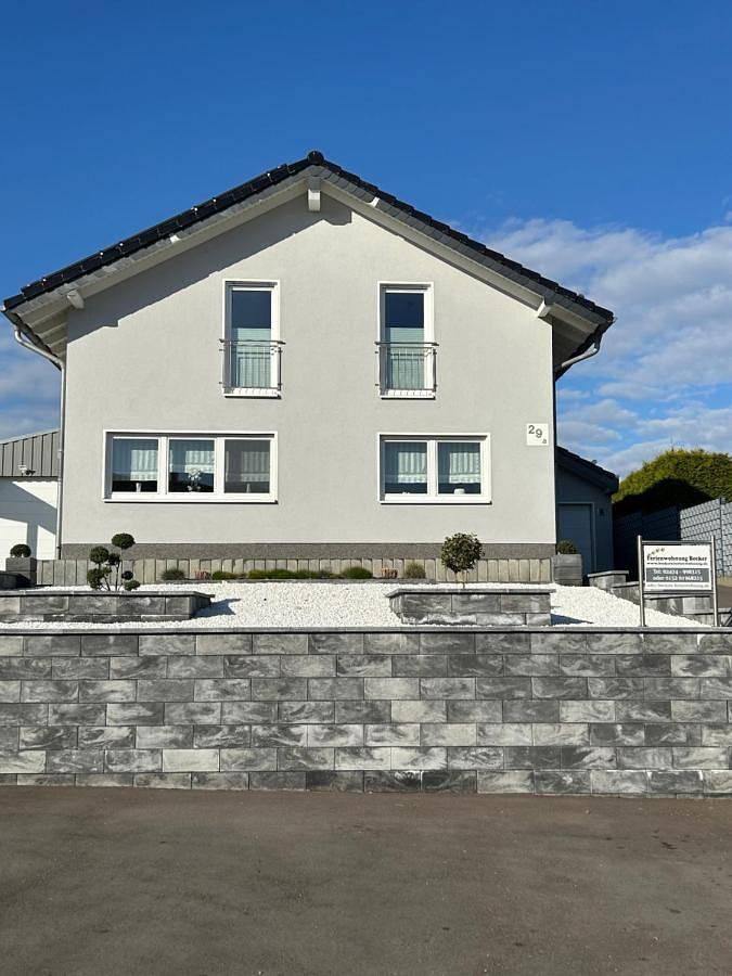 Gîte pour 4 personnes, avec Balcon et Terrasse ainsi que Jardin et Vue dans Schmidt