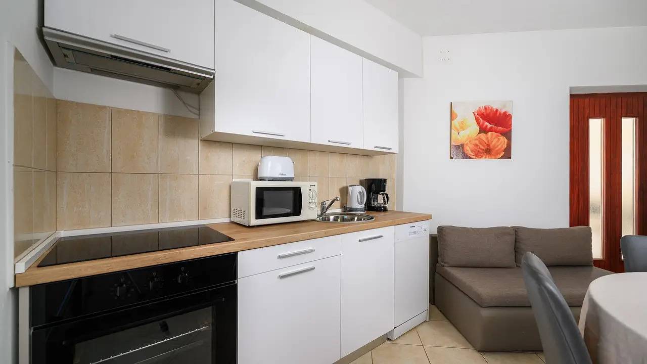 Ganze Ferienwohnung, Ferienwohnung für 4 Personen (52 m²) in Drenje in Raša, Ostküste Istrien