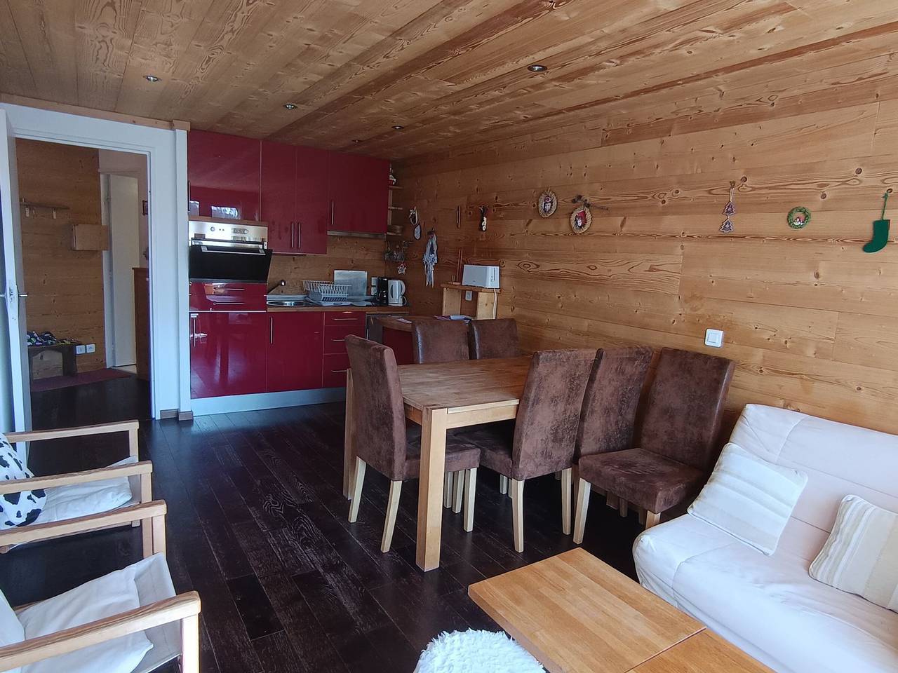 Appartement entier, Appartement rénové style chalet, à deux pas des pistes in Montgenèvre, Région de Briançon