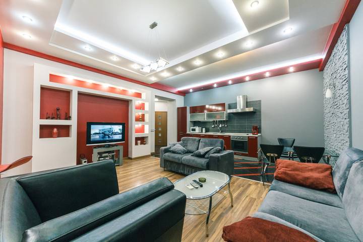 Ganze Wohnung, Zwei-Zimmer-Luxuswohnung, Antonovycha-Straße 25, Zentrum von Kiew in Kiew, Rajon Holosijiw