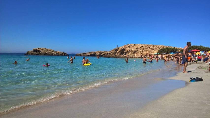 Appartamento per 7 persone, con Balcone e Terrazza nonché Giardino e Panorama nella Spiaggia di Porto Pino
