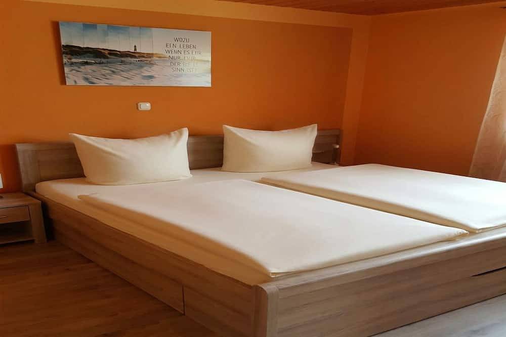 Ganze Wohnung, Gemütliche Ferienwohnung (80qm) mit großen Balkon in Bad Rodach, Oberes Maintal - Coburger Land