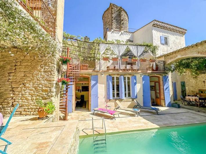 Gîte pour 3 personnes, avec Terrasse ainsi que Piscine et Vue à Siran - 3