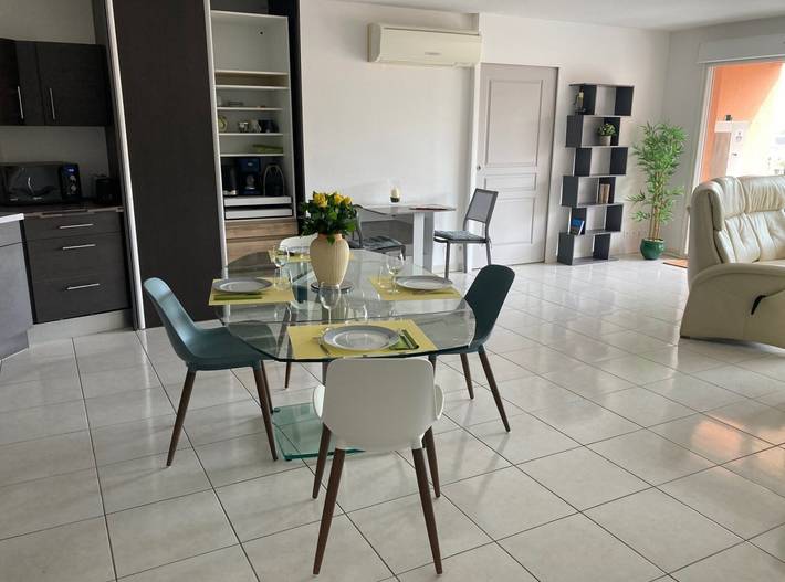 Gîte pour 4 personnes, avec terrasse à Thuir - 3