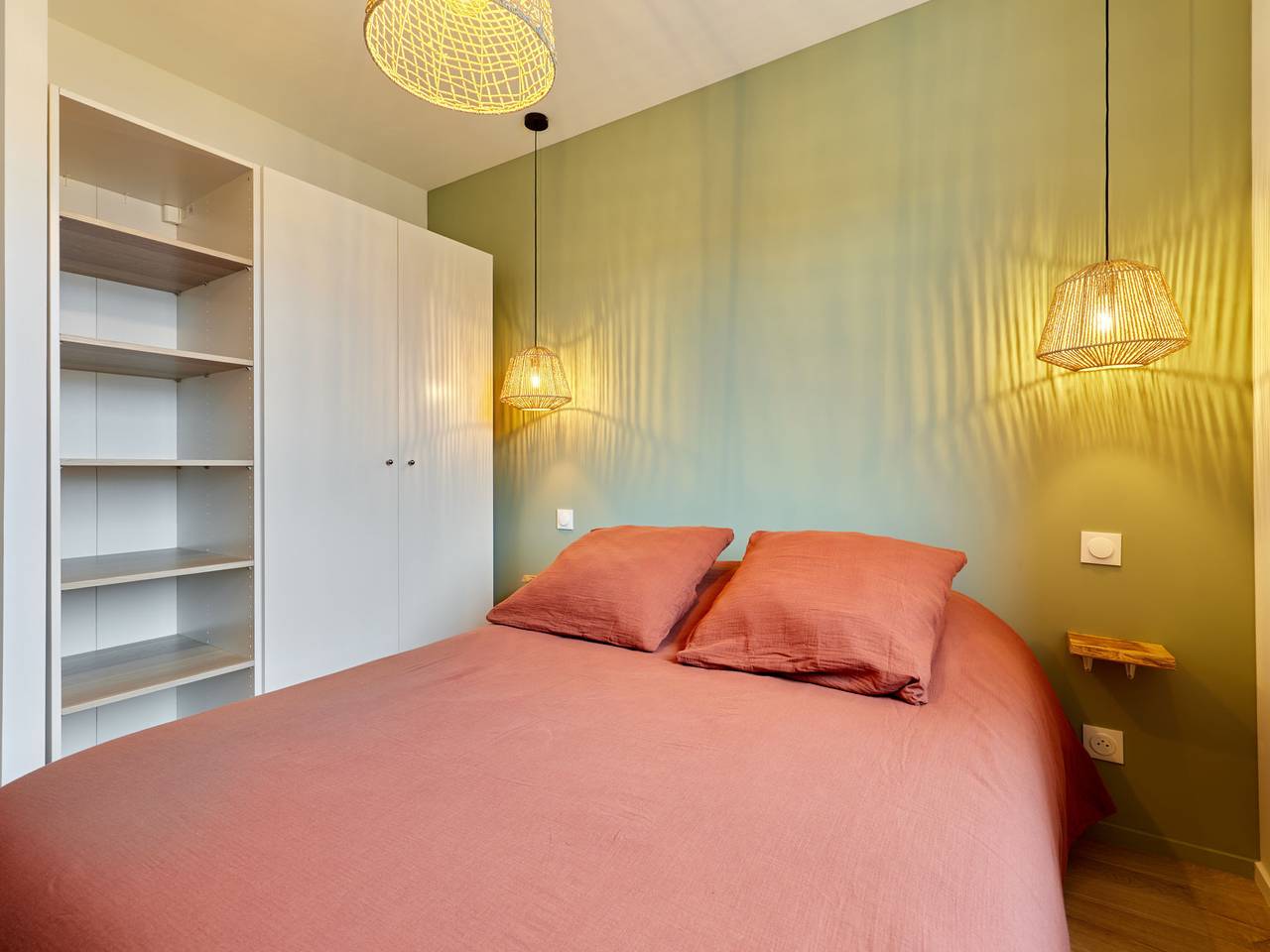 Saro in Saint-Jean-de-la-Rivière, Côte de la Déroute