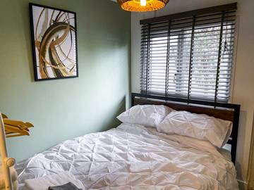 Holiday Apartment for 6 People in Reading, Chiltern Hills, Photo 3