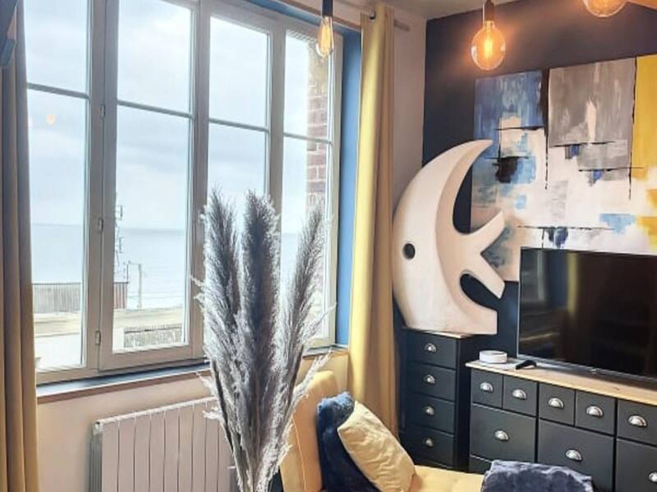 Apartamento entero, Apartamento en Ault con impresionantes vistas al mar in Ault, Región de Abbeville