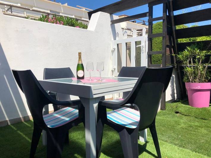 Villa pour 2 personnes, avec vue et terrasse, animaux acceptés