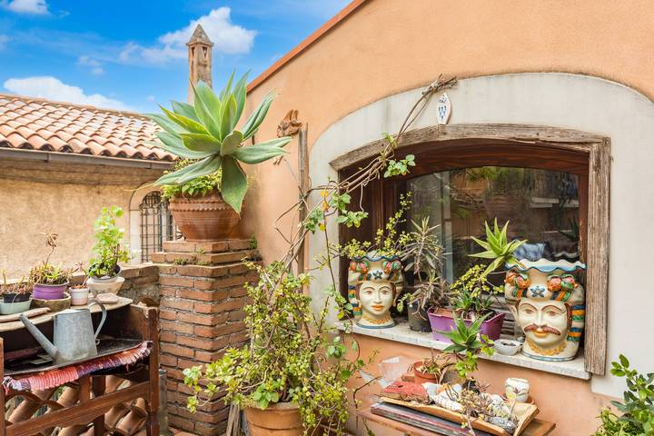 Location de vacances pour 6 personnes, avec balcon et jardin à Taormina - 2