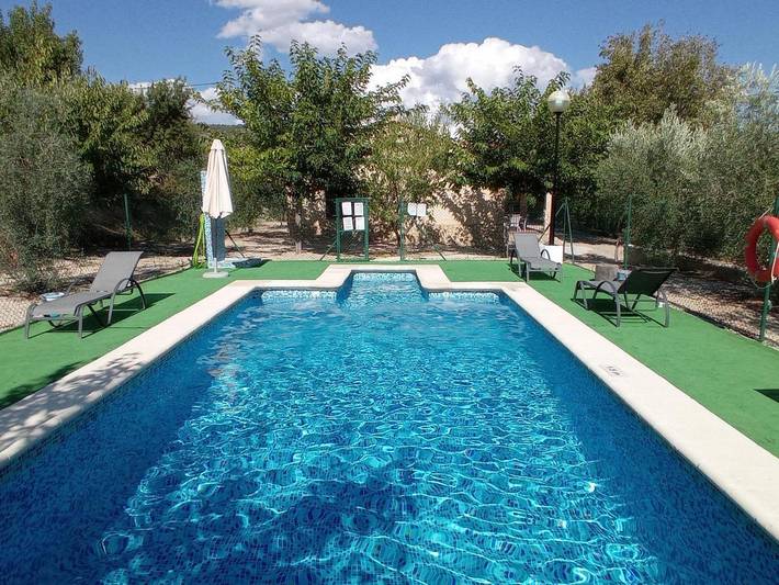 Casa rural para 6 personas, con Terraza y Jardín además de Piscina y Vistas en Yeste