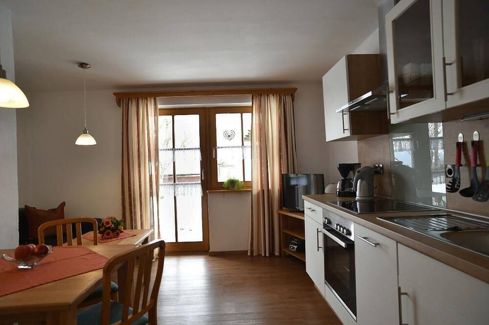 Ganze Wohnung, Ferienwohnung 2 mit 1 Schlafzimmer und Terrasse in Neuschönau, Šumava Mountains