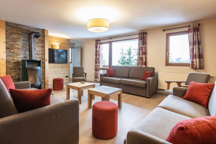 Gîte pour 20 personnes, avec piscine ainsi que balcon et sauna dans Belle Plagne - 2