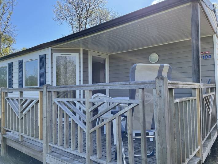 Bungalow pour 4 personnes, avec terrasse et piscine