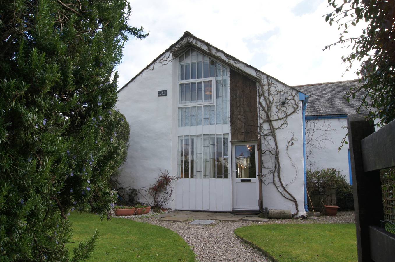 Regatta Cottage in Cornwall