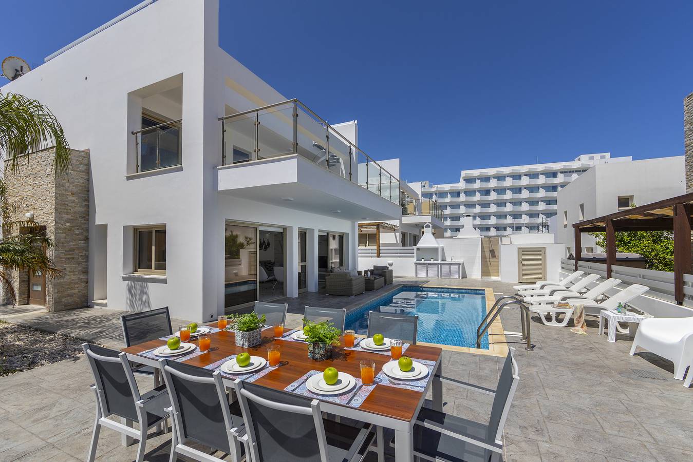 Casa vacanza a Protaras a partire da 327€ a notte