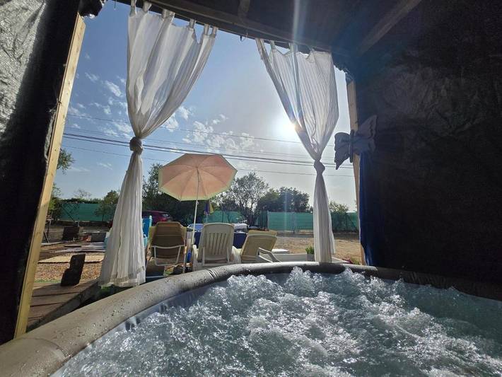 Camping für 4 Personen, mit Balkon und Whirlpool sowie Terrasse und Garten an der Algarve