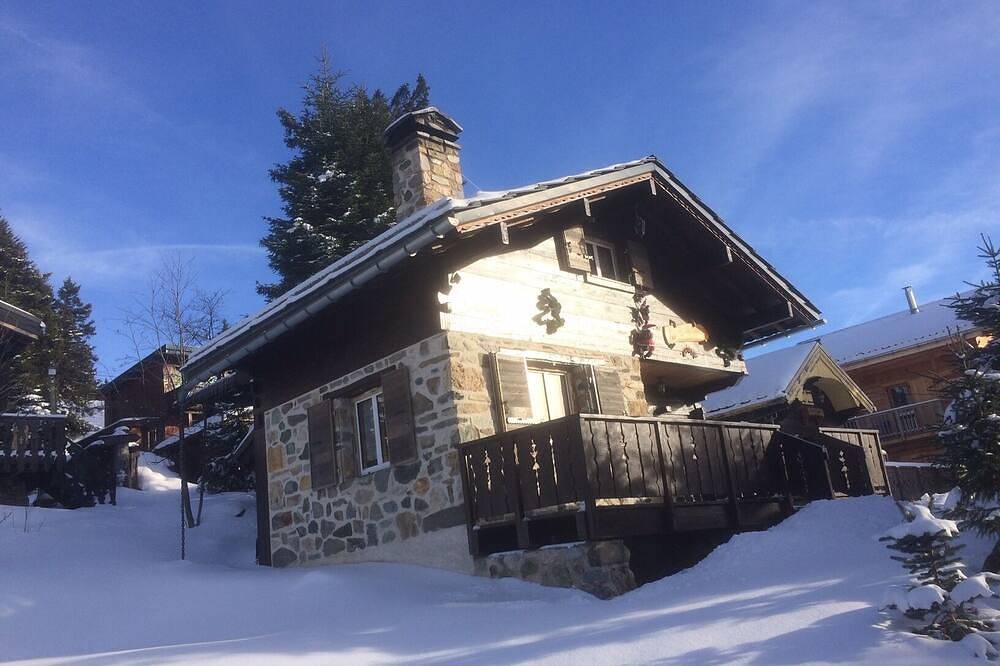 Chamrousse châlet 3*  indépendant, typique bois et pierres + cheminée /été-hiver in Chamrousse, Parc national des Écrins