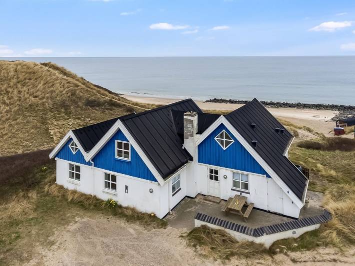 Ferieudlejning for 8 personer, med terrasse i Lønstrup