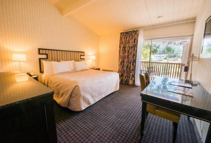 Hotel para 2 personas, con jardín - 1