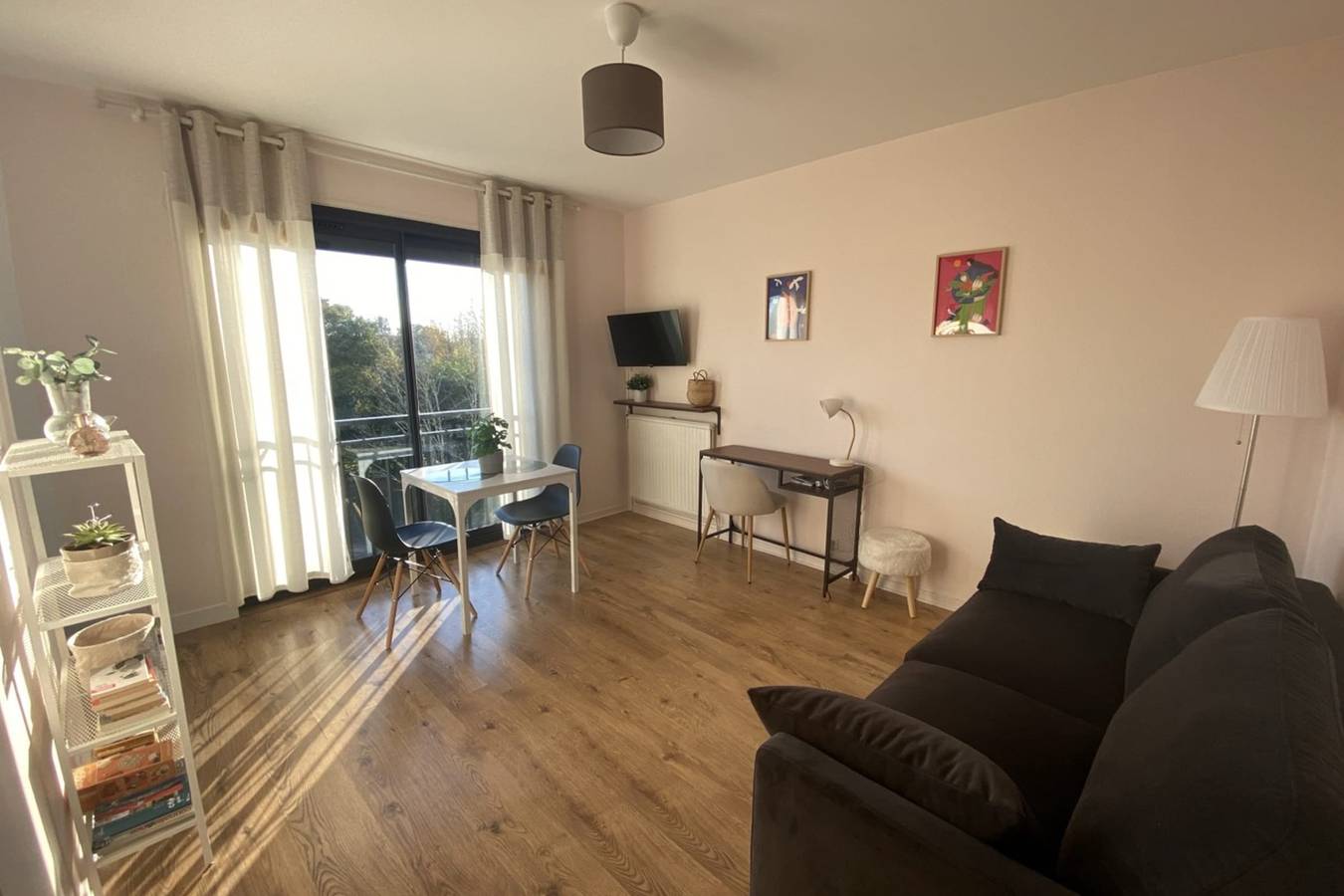 Entire studio, Cute nest in Talence, at Bordeaux’s doorstep in Talence, Bordeaux region