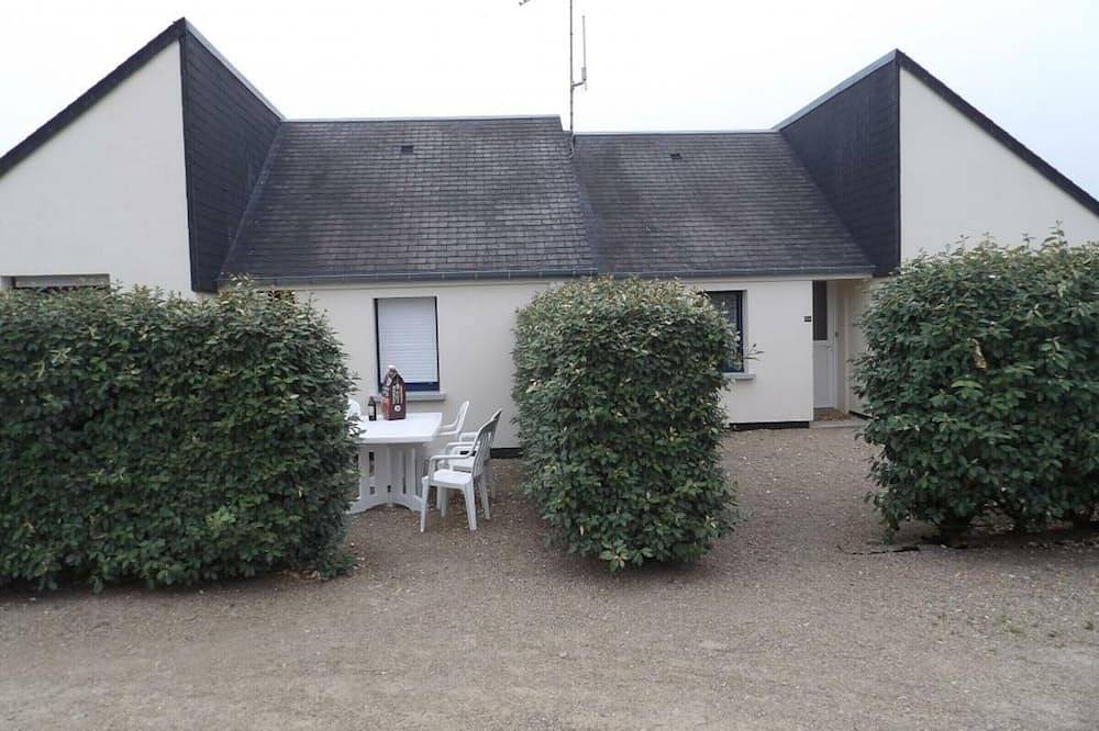 Gemütliches Ferienhaus am Meer mit Wlan und Haustierfreundlich in Surtainville, Côte de la Déroute
