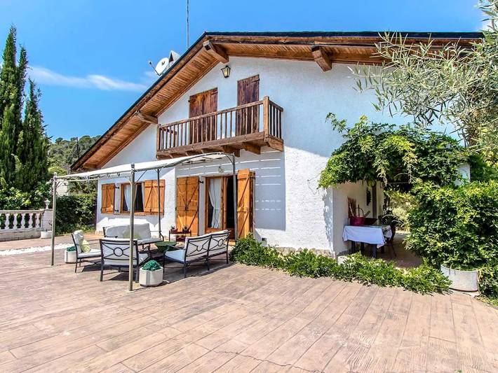 Chalet para 9 personas, con Balcón además de Terraza y Jardín en Maresme - 2