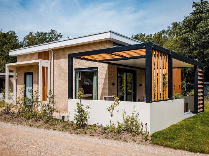 Vakantiehuis voor 8 personen, with zwembad and tuin as well as sauna and terras op de Veluwe
