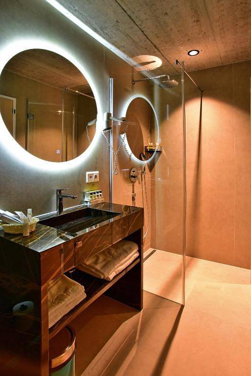 City Hotel Glarnerland - Familienzimmer in Näfels, Glarus Nord