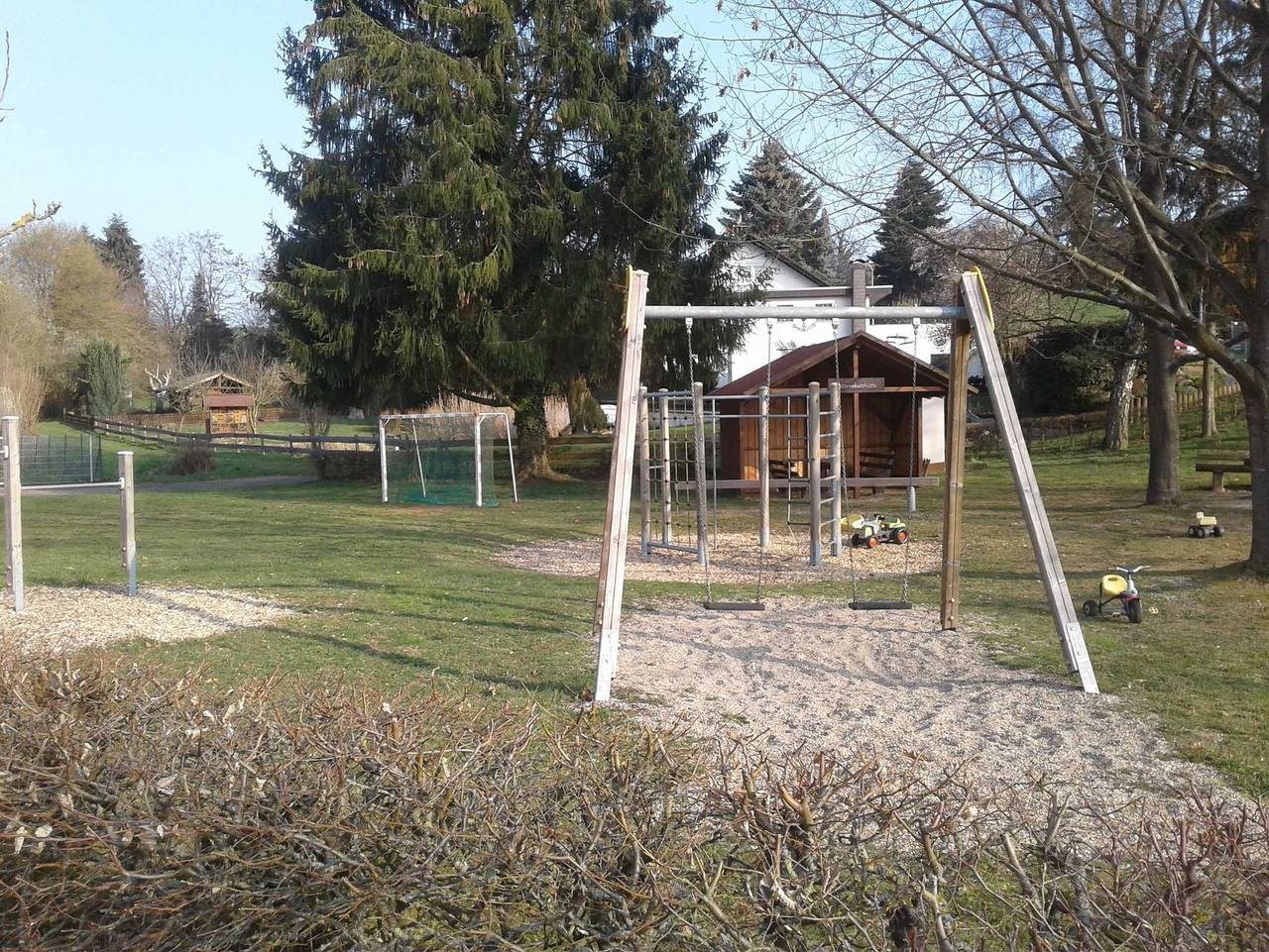Kreuzdellenhof - Ferienwohnung - Kreuzdellenhof - Ferienwohnung in Brombachtal, Odenwaldkreis