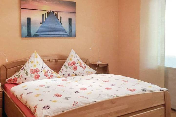 Bungalow für 4 Personen, mit Garten im Saarland - 2