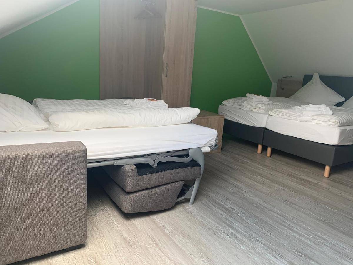 Single Room with Private Bathroom in Kierspe, Märkischer Kreis