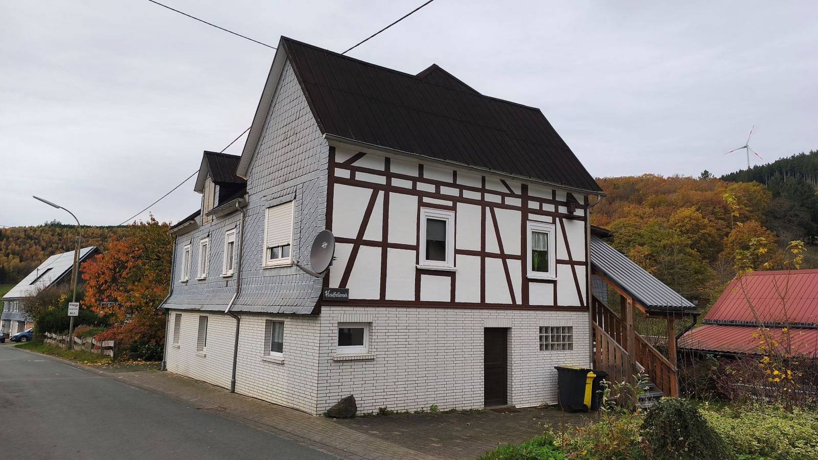 Ferienwohnung Heidfellersch - Ferienwohnung mit Blick über die Landschaft in Hilchenbach, Kreis Siegen-Wittgenstein
