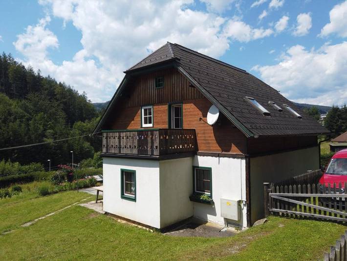 Ferienhaus für 3 Personen, mit Balkon und Terrasse sowie Garten und Ausblick