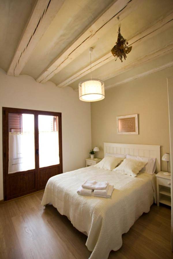 Four-Bedroom House in Obanos, Province de Navarra