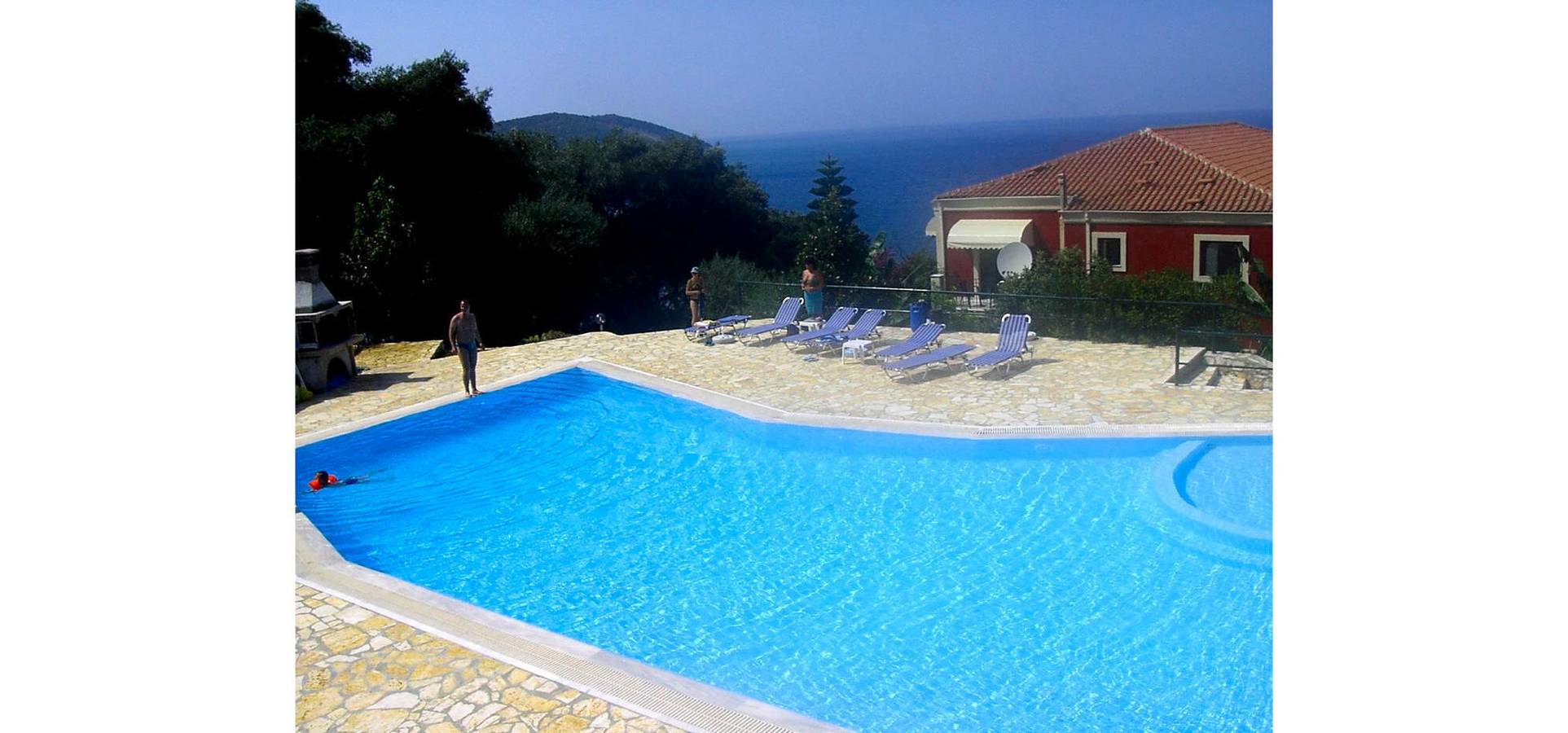 Studio Apartment 'Apraos Bay Hotel Room 2' with Sea View, Wi-Fi and Air Conditioning in Greece